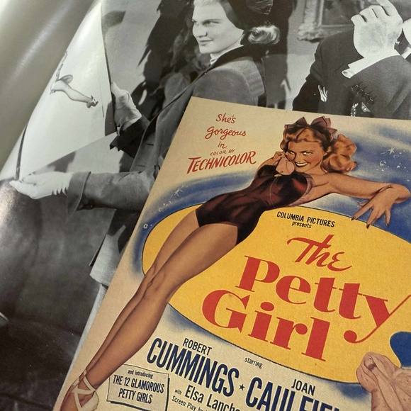 PETTY: THE CLASSIC PIN-UP ART OF GEORGE PETTY (HARDCOVER) - Picture 3 of 5